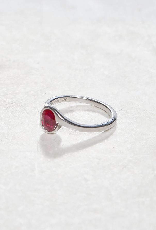 Mellerio 18k White Gold & Ruby Ring - 4