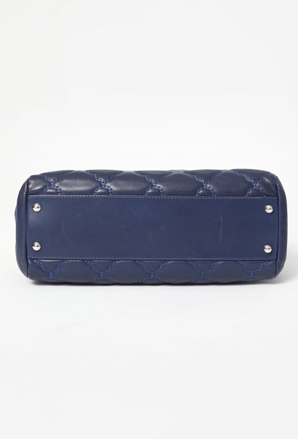 Chanel Double Stitch Hamptons Clutch with Chain - 6