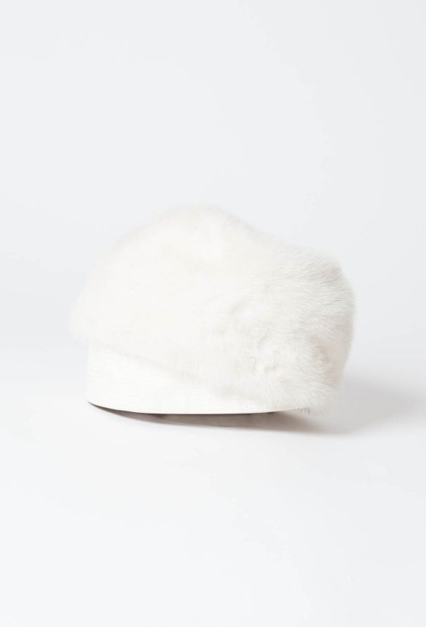 Saint Laurent 1967 Haute Couture Mink Hat - 5