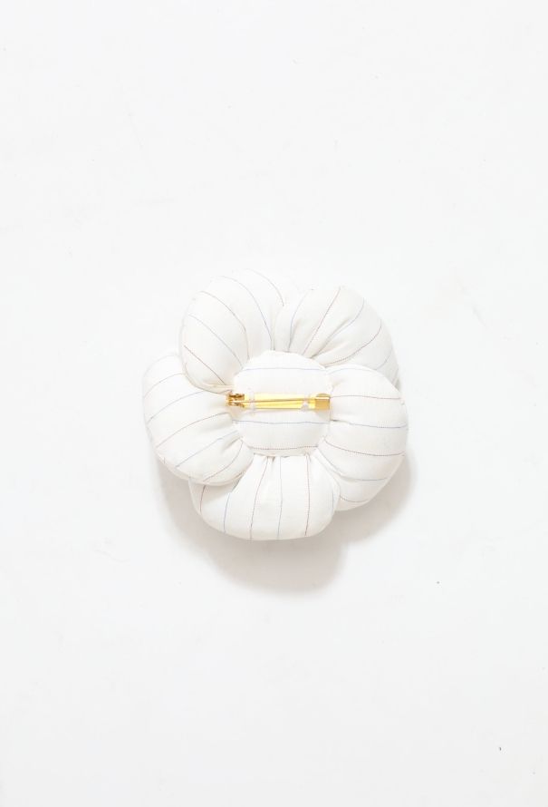 Chanel Pinstripe Camélia Cotton Brooch - 3