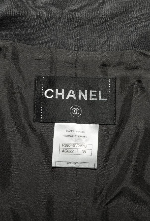 Chanel Bicolor 'CC' Collegiate Blazer - 5