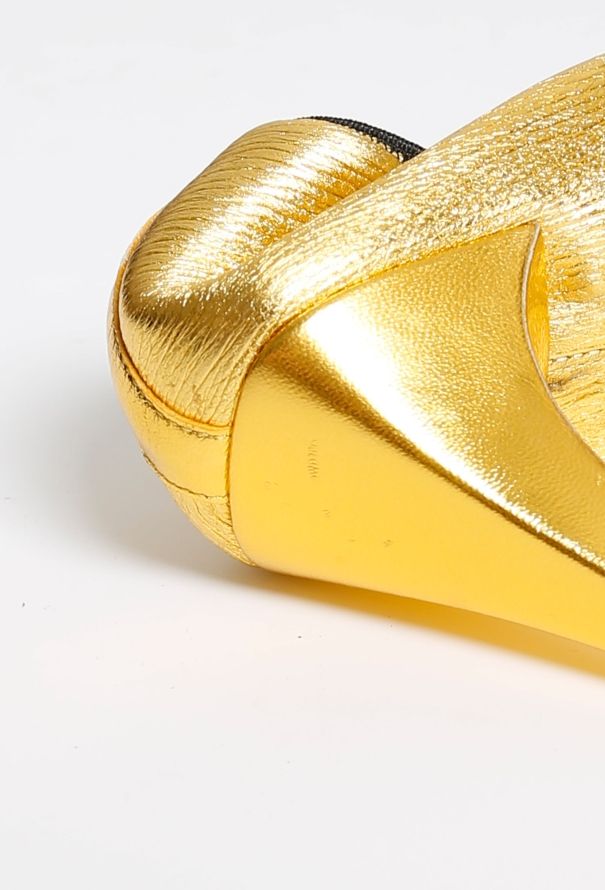 Bottega Veneta S/S 2020 Metallic Crunched Pumps - 7