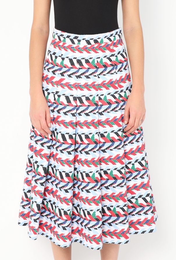 Chanel Campaign S/S 2016 Pleated Chevron Skirt - 4