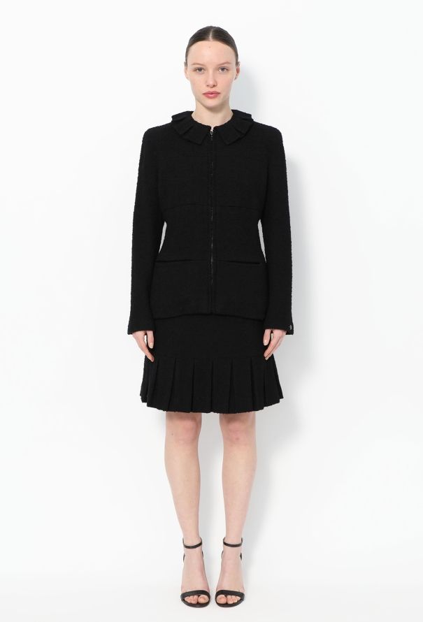 Chanel F/W 1997 Pleated Bouclé Ensemble - 4