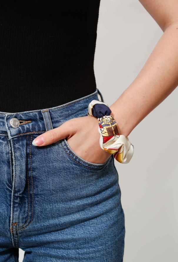 ReSee Atelier Handmade '90s Butterfly Print Scrunchie - 2