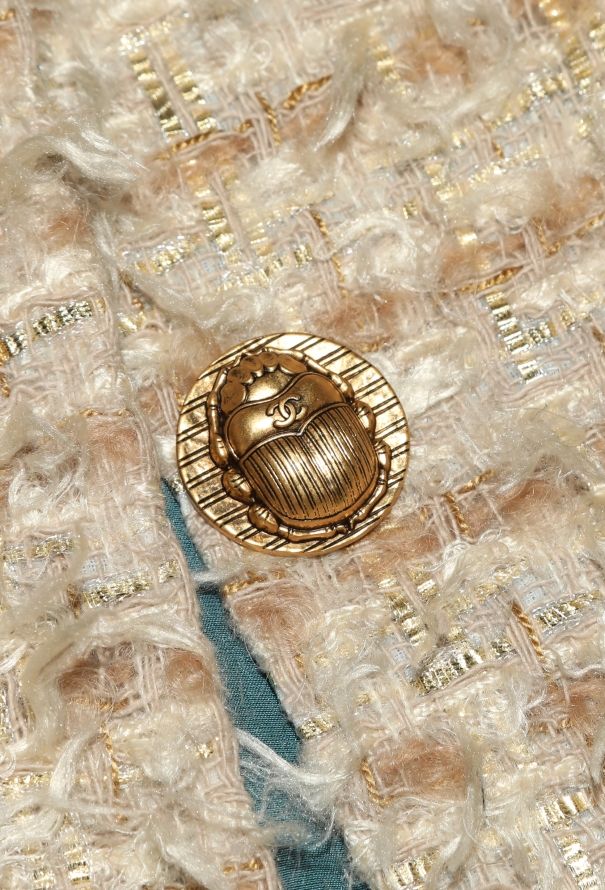 Chanel STUNNING Pre-Fall 2019 Paris-NY Tweed Jacket - 7