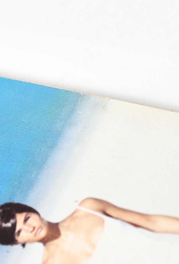 VOGUE UK March 1990 Peter Lindbergh Cover Issue - 8