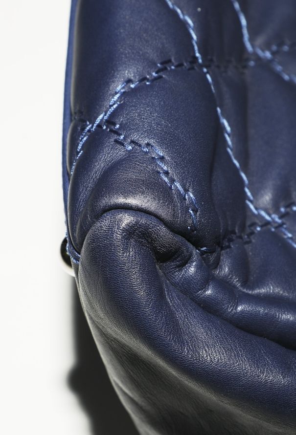 Chanel Double Stitch Hamptons Clutch with Chain - 11