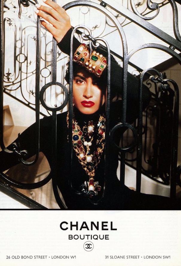 Chanel Iconic S/S 1994 Gripoix Brooch - 6