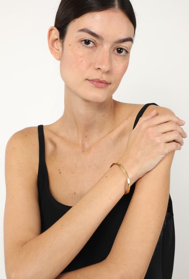 Modern Fine Jewelry 18k Yellow Gold Bangle Bracelet - 2