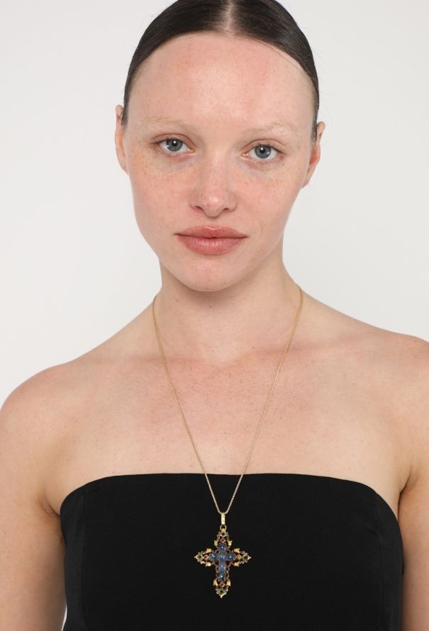 Vintage Fine Jewelry Antique 18k Yellow Gold, Enamel & Sapphire Cross Pendant - 2