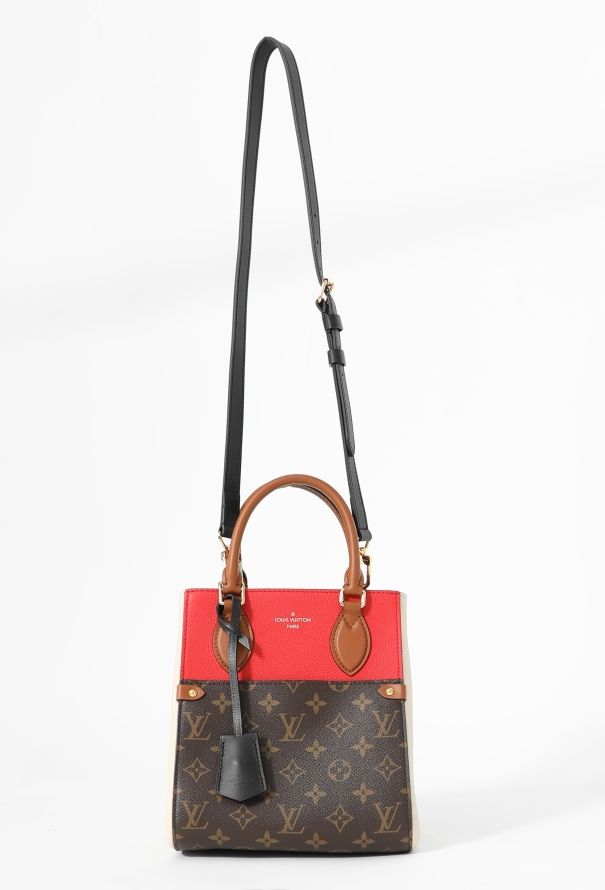 Louis Vuitton 2020 Monogram Fold Tote Bag - 2