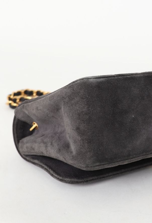 Chanel '90s Diana Suede Bag - 8