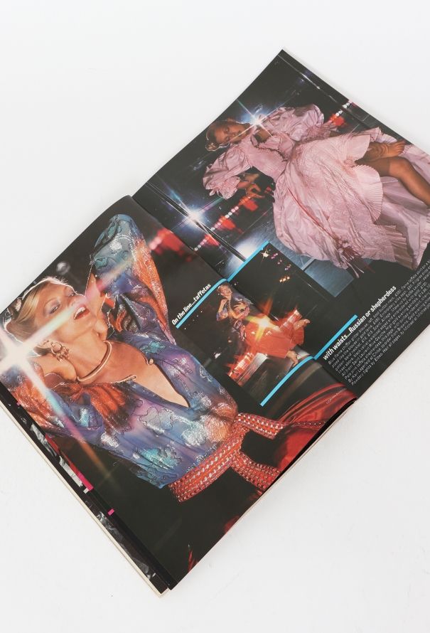 VOGUE UK 1976 David Bailey Holiday Set - 3