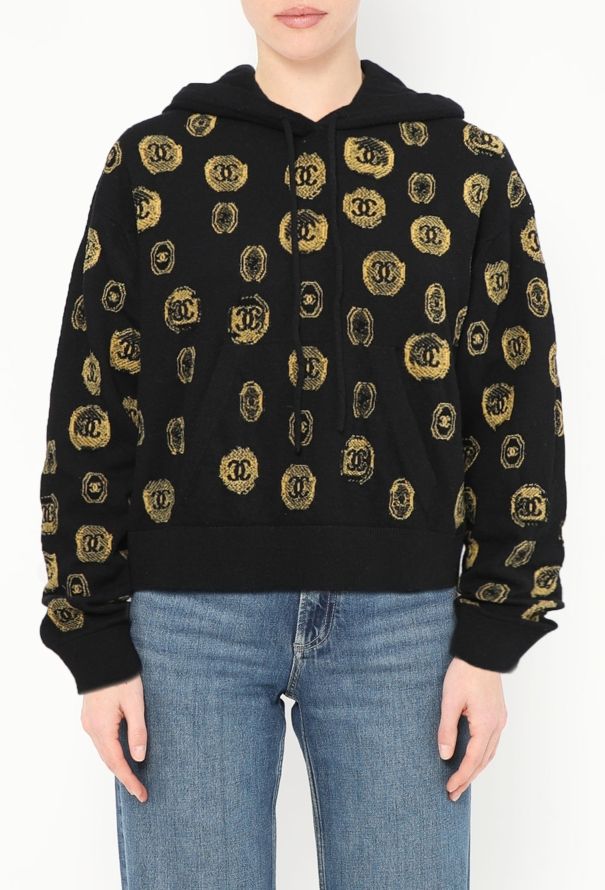 Chanel 2021 Cashmere 'CC' Emblem Hoodie - 1