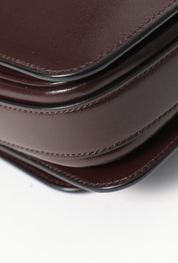 Saint Laurent S/S 2019 Campaign Le 61 Crossbody Bag - 9