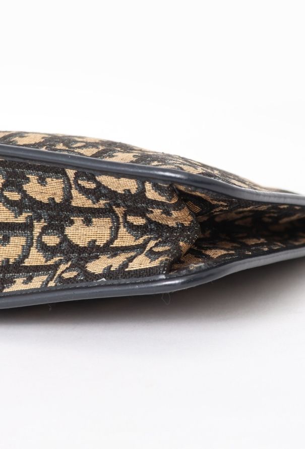 Dior '70s Oblique Clutch - 10