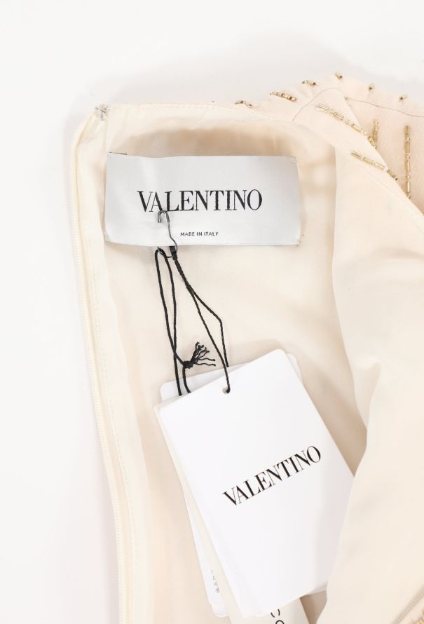 Valentino EXQUISITE Resort 2020 Feather Gown - 7