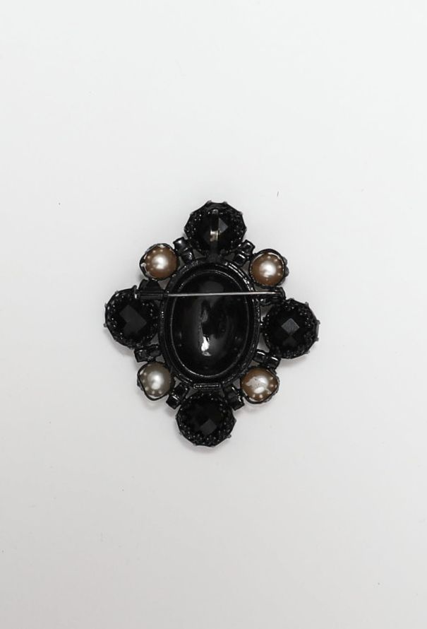 Exquisite Vintage Pearl  Baroque Brooch - 4