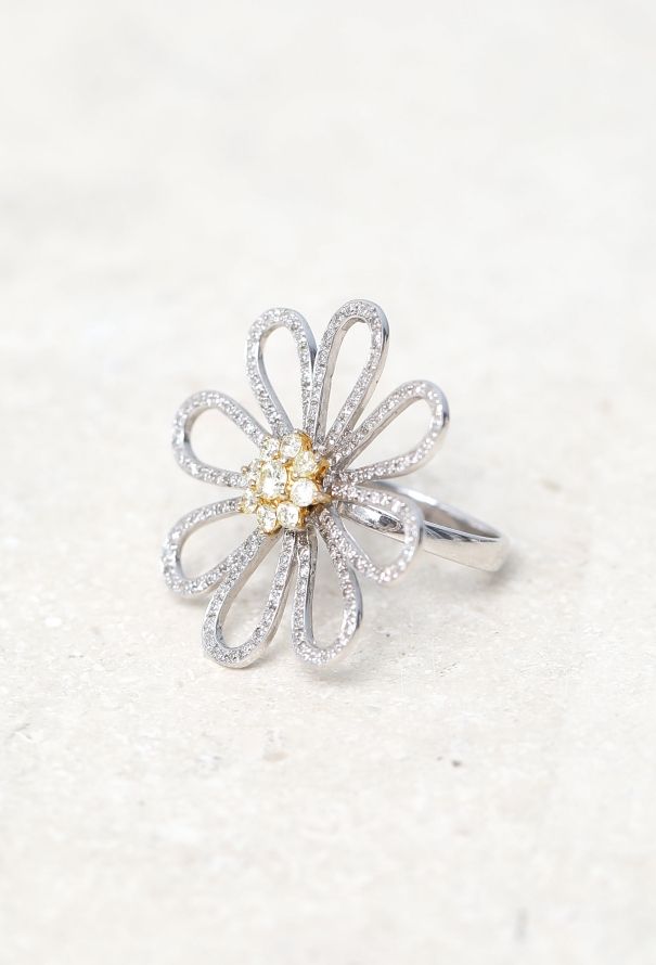 Vintage Fine Jewelry 18k Gold & Diamond Daisy Ring - 3