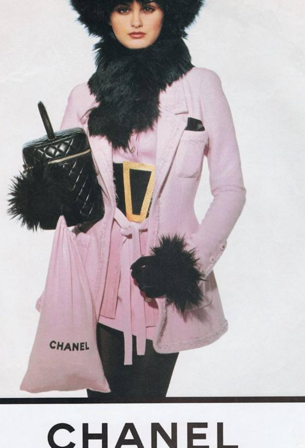 Chanel CAMPAIGN F/W 1994 Frayed Bouclé Jacket - 5