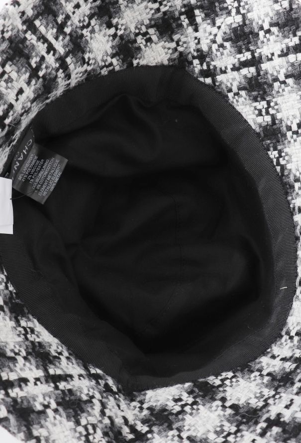 Chanel 2020 'CC' Tweed Bucket Hat - 5