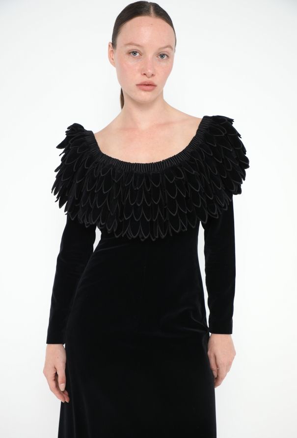 Nina Ricci Couture 1968 Velvet Petal Dress - 4