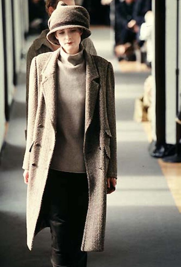 Chanel F/W 1998 Cashmere Pearl Trim Top - 2