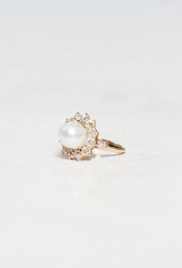 Vintage Fine Jewelry Antique 18k Gold, Fine Pearl & Diamond Daisy Ring - 1