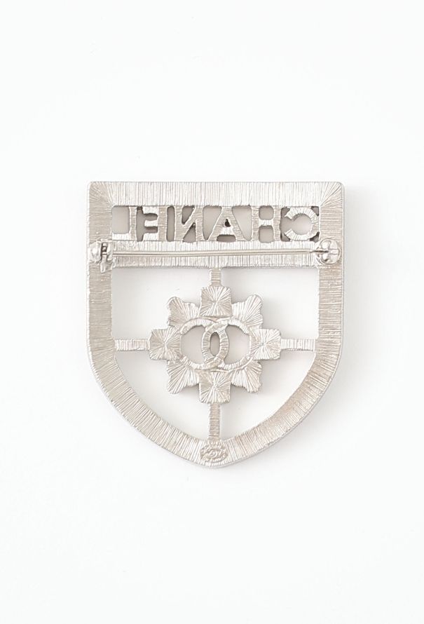 Chanel 2015 Paris-Salzburg Shield Brooch - 3
