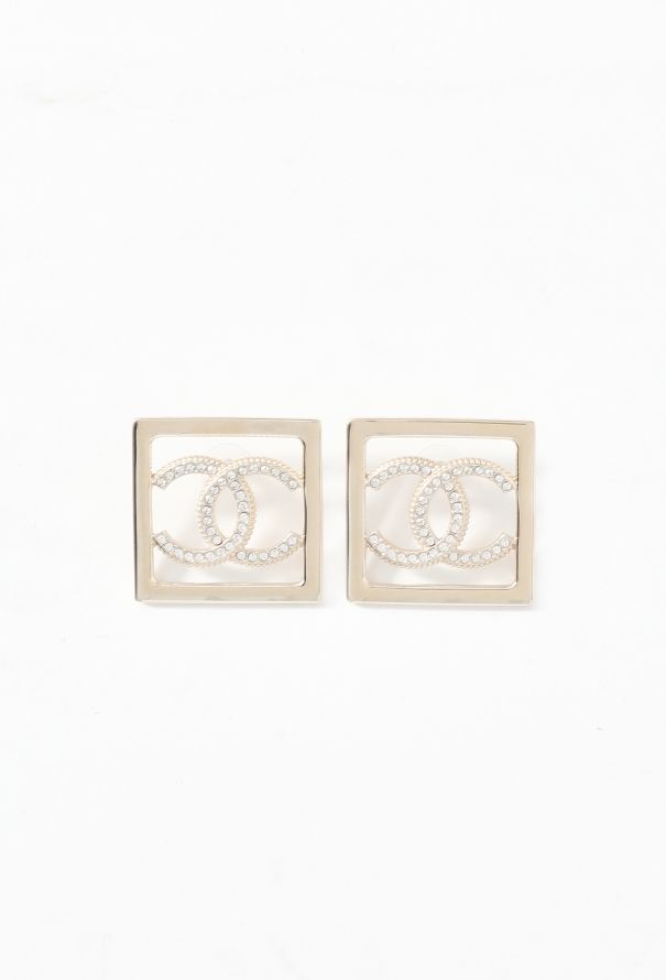 Chanel 2023 Strass 'CC' Frame Earrings - 1