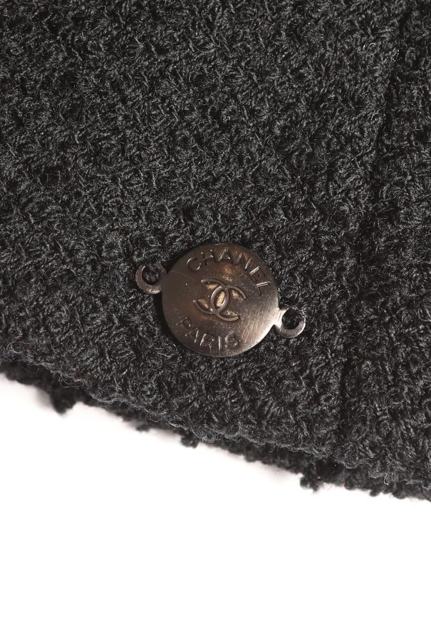 Chanel F/W 1997 Pleated Bouclé Ensemble - 9