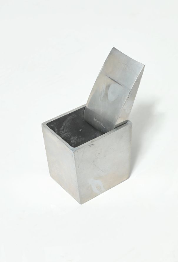 Vintage Objects & Decor Ray Hollis '90s Ashtray by Philippe Starck - 6