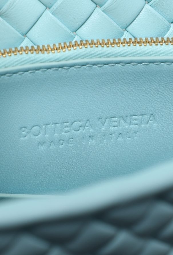 Bottega Veneta F/W 2022 Patti Top Handle Bag - 11