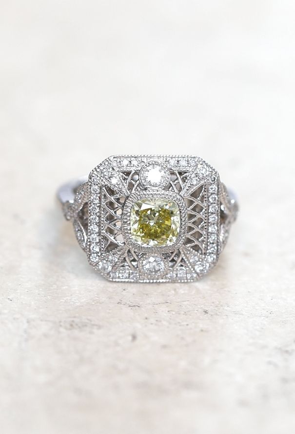 Vintage Fine Jewelry Elegant Platinum & Yellow 1.07 Carats Diamond Ring - 3