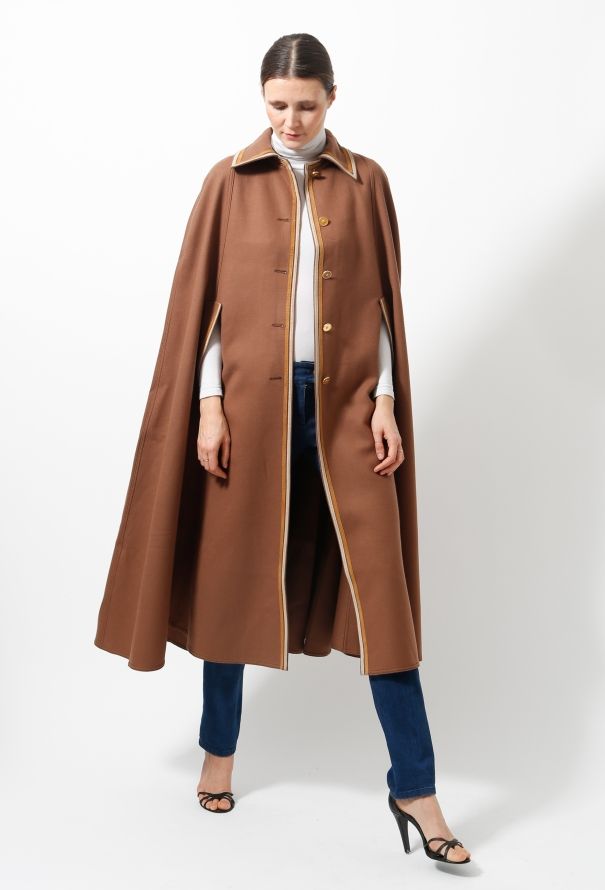 Exquisite Vintage 90s Louis Feraud Cape - 5