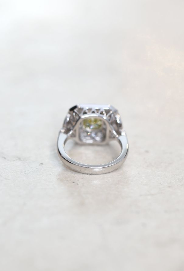 Vintage Fine Jewelry Elegant Platinum & Yellow 1.07 Carats Diamond Ring - 6