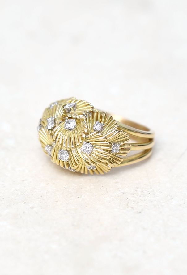 Vintage Fine Jewelry 18k Yellow Gold & Diamond Flower Bed Ring - 3