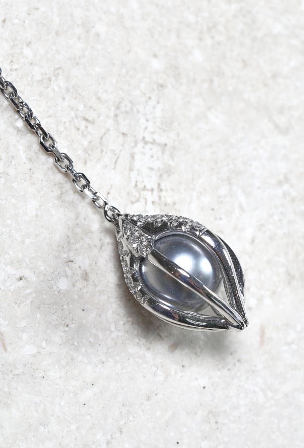 Mellerio 18k Gold, Tahitian Pearl & Diamond Earrings - 3