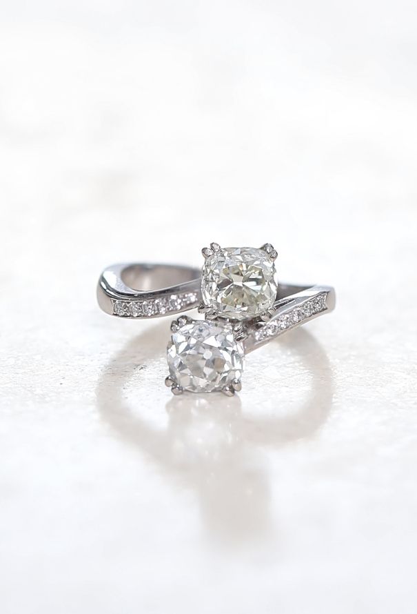 Vintage Fine Jewelry Toi & Moi White Gold & 1.30 Carats Diamond Ring - 1