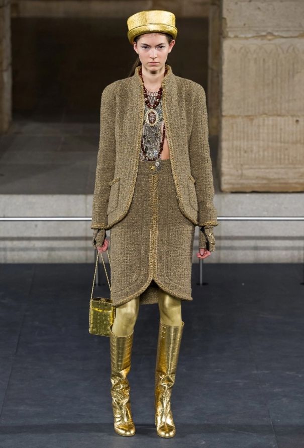 Chanel Rare Pre-Fall 2019 Gold Mini Evening Bag - 3