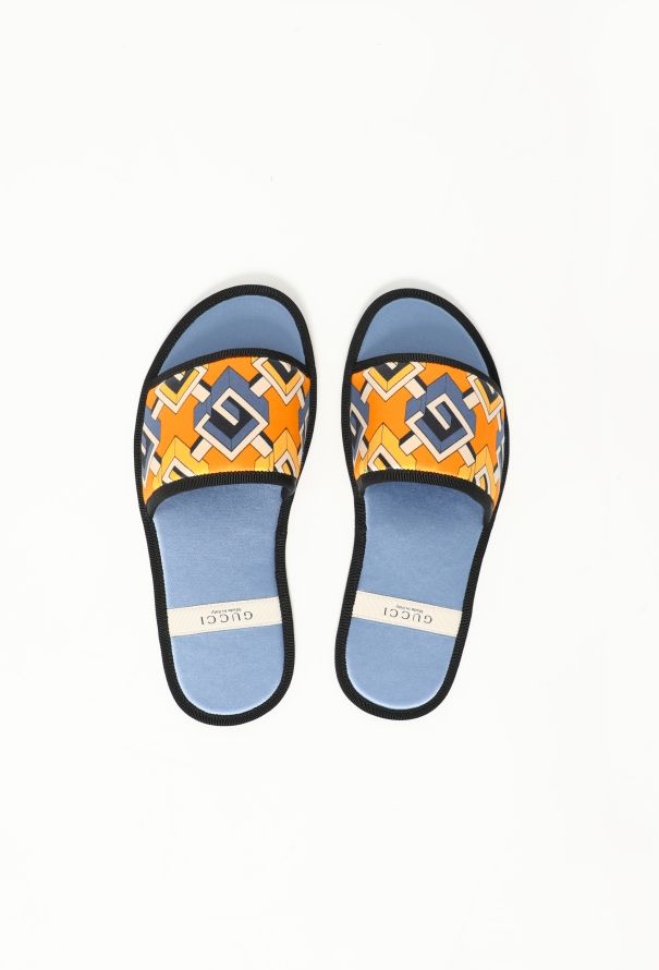 Gucci 4-piece Orange Silk Emblem Travel Set - 4