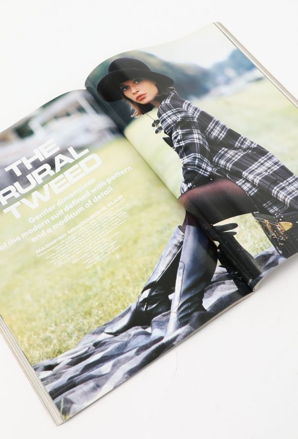 VOGUE UK November 1990 Uma Thurman Cover Issue - 4