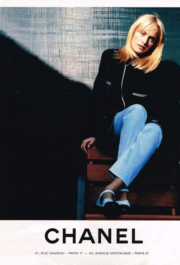 Chanel TIMELESS S/S 1996 Collarless Black Jacket - 5