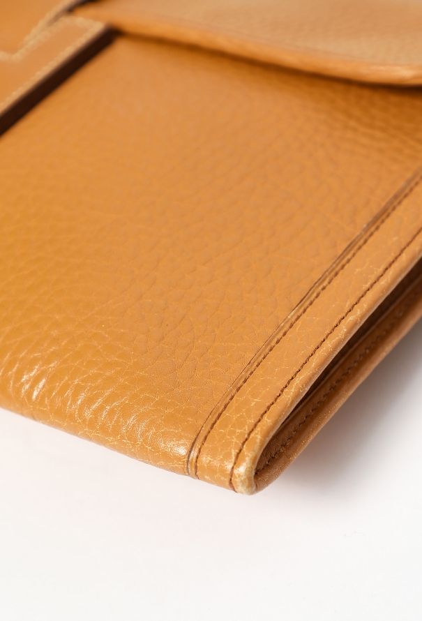Hermès '80s Gold Fjord Jige Clutch - 9