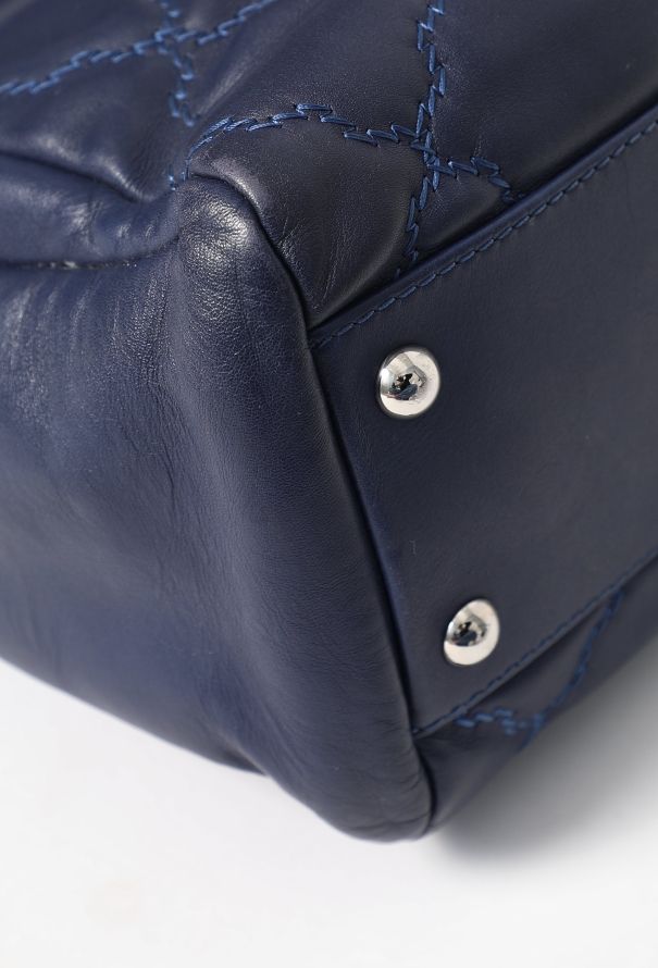 Chanel Double Stitch Hamptons Clutch with Chain - 8