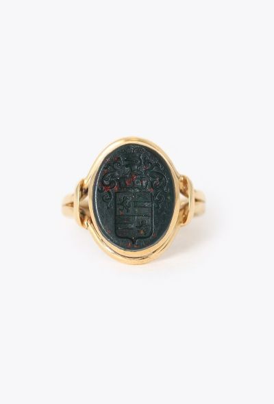 Vintage Fine Jewelry Antique 18K Yellow Gold  Intaglio Blood Jasper Ring - 1