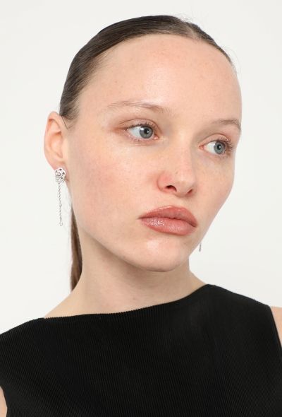 Chanel Sublime 18k White Gold & Diamond Camellia Earrings - 2