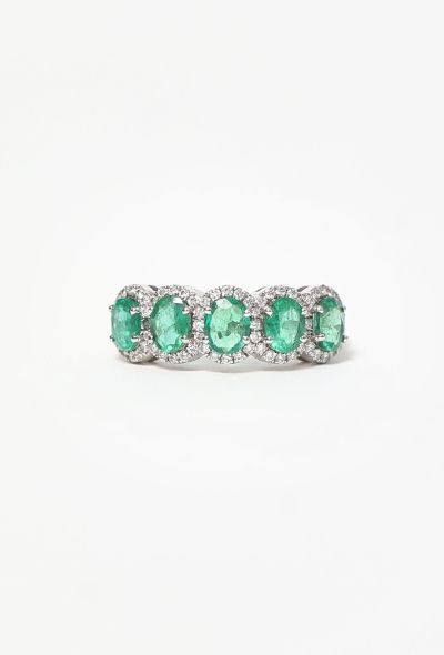 Modern Fine Jewelry Stunning 18k White Gold, Diamond & Emerald Ring - 1
