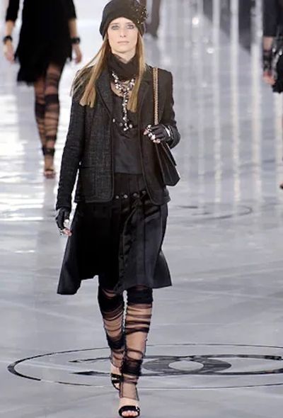 Chanel F/W 2005 Pearl Embellished Ring - 2